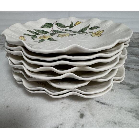 Vintage Rare Metlox Hand Painted Lolus Honeysuckle Ruffled Edge Plates Set - Picture 4 of 8
